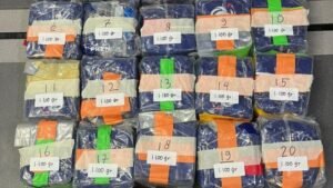 Paket barang bukti sabu yang diamankan polisi dalam pengungkapan kasus narkotika di Banyuasin