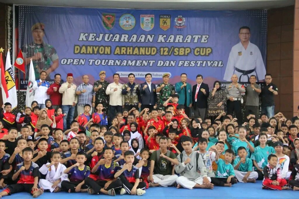 Camat Talang Kelapa Salinan menghadiri pembukaan Kejuaraan Karate Danyon Arhanud 12/SBP Cup di Aula Darmawangsa Yonarhanud 12/SBP