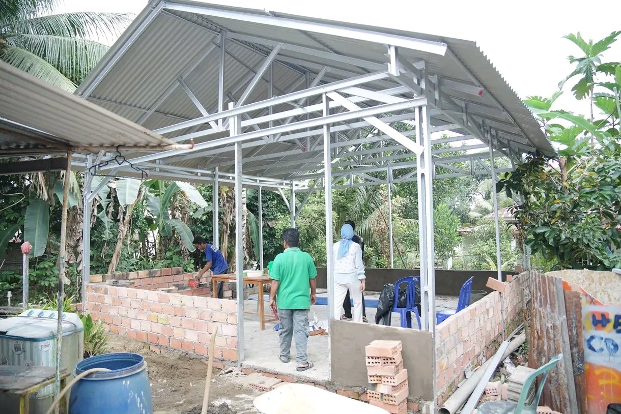 Progres pembangunan Posyandu Integrasi Layanan Primer (ILP) di RW 02 Kelurahan Sukamoro, Talang Kelapa