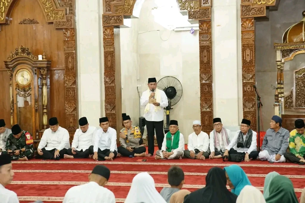 Suasana pembukaan Safari Ramadhan 1447 H Pemkab Banyuasin di Masjid Agung Al-Amir, dihadiri unsur pemerintah dan tokoh masyarakat.