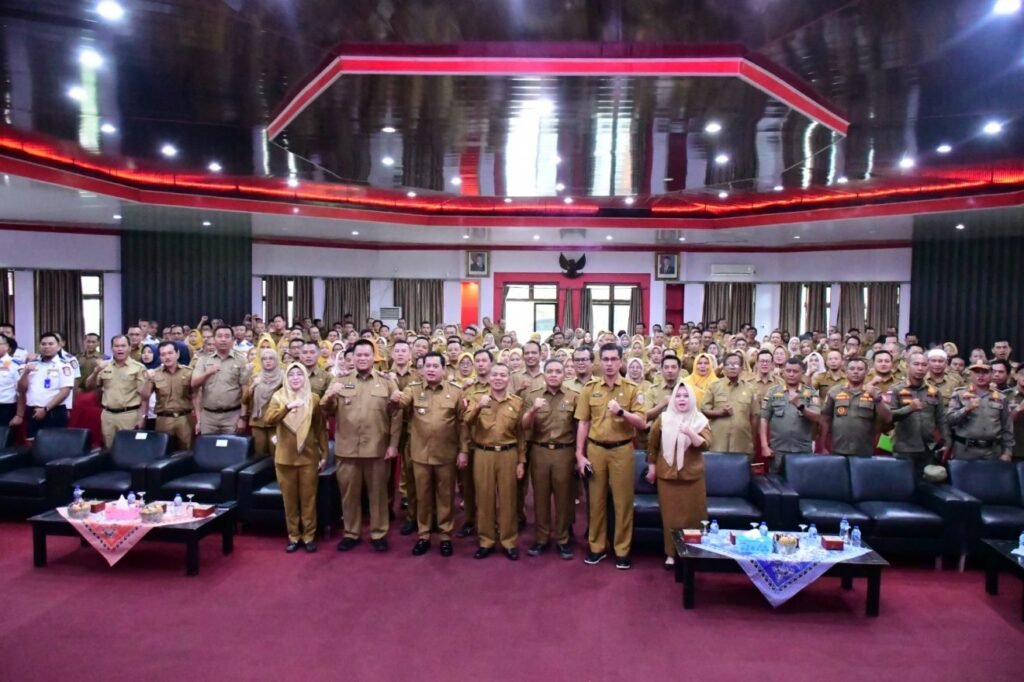 Banyuasin Askolani membuka sosialisasi penerapan Manajemen Talenta ASN di Auditorium Pemkab Banyuasin, Pangkalan Balai