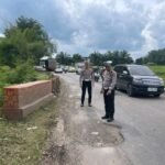 Satlantas Polres Banyuasin Survei Jalan Berlubang di Jalintim KM 32–34, Disiapkan Koordinasi Perbaikan